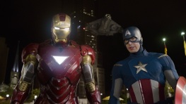"The Avengers" reúne a un equipo de superhéroes como Iron Man y Capitán América